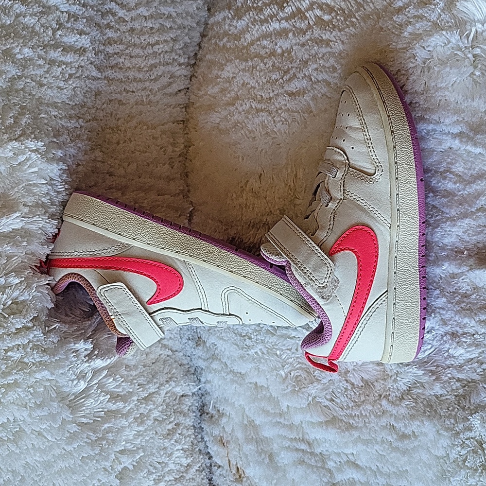 Nike All day play/ Nike court Borough Low court